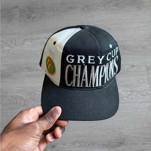 STARTER Other - Grey Cup 1993 Edmonton Eskimos Champions Starter Cap